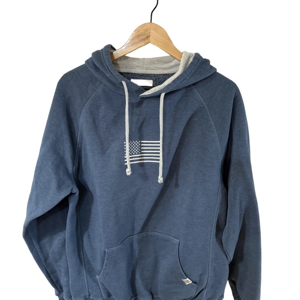 Buck Wear “Stand Proud” Blue American Flag Hoodie | Size Medium